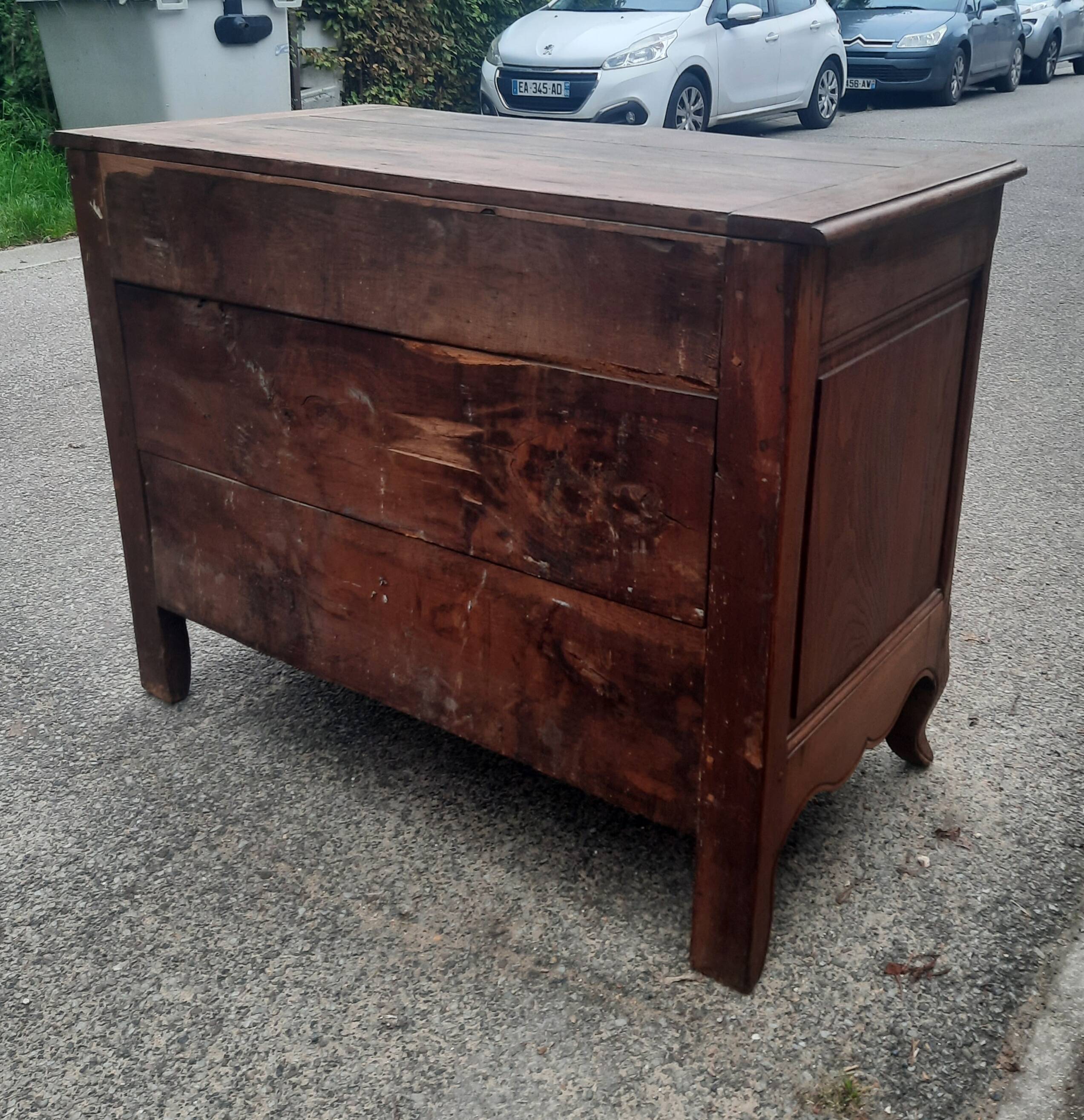 Louis XV period oak chest of drawers