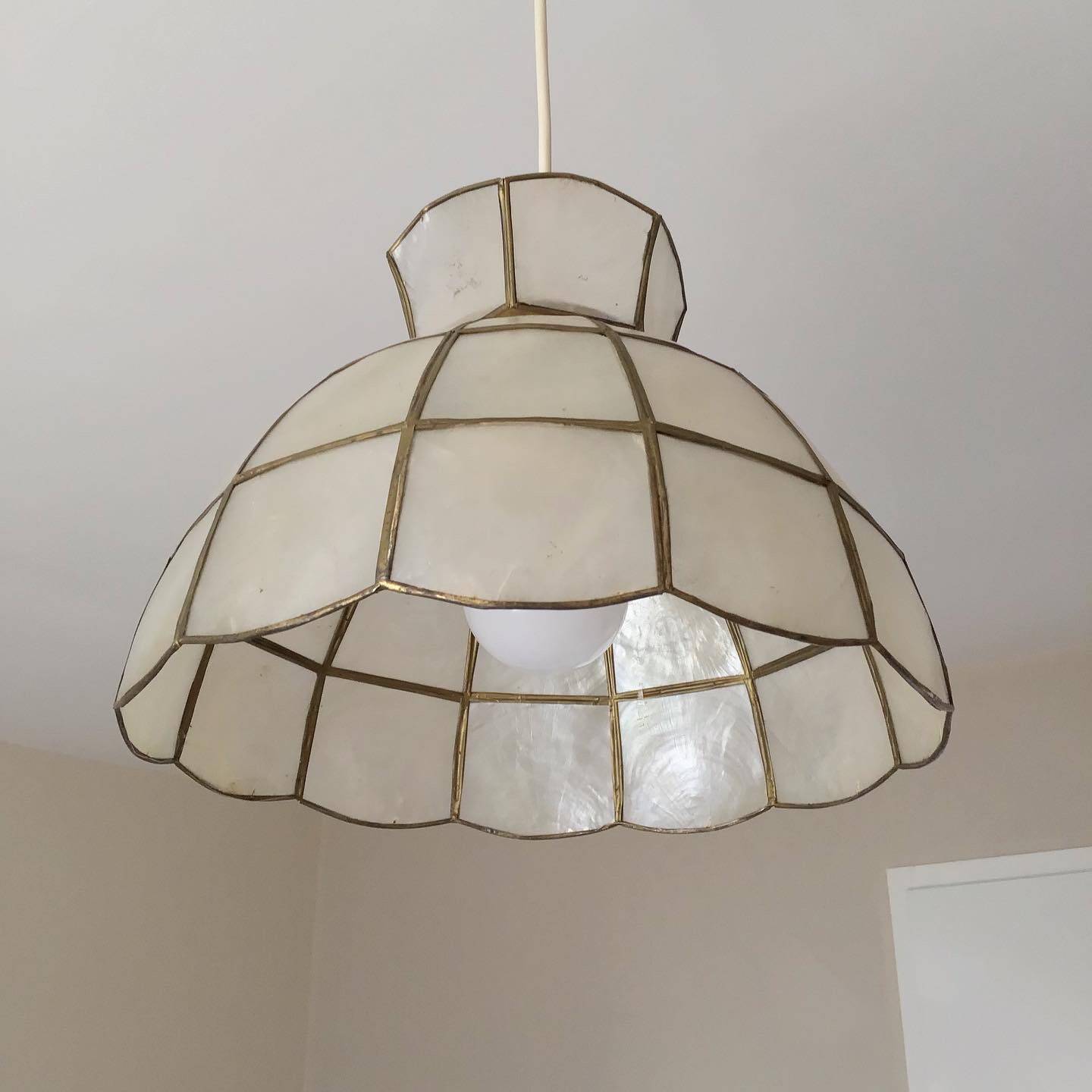 Vintage mother-of-pearl pendant light