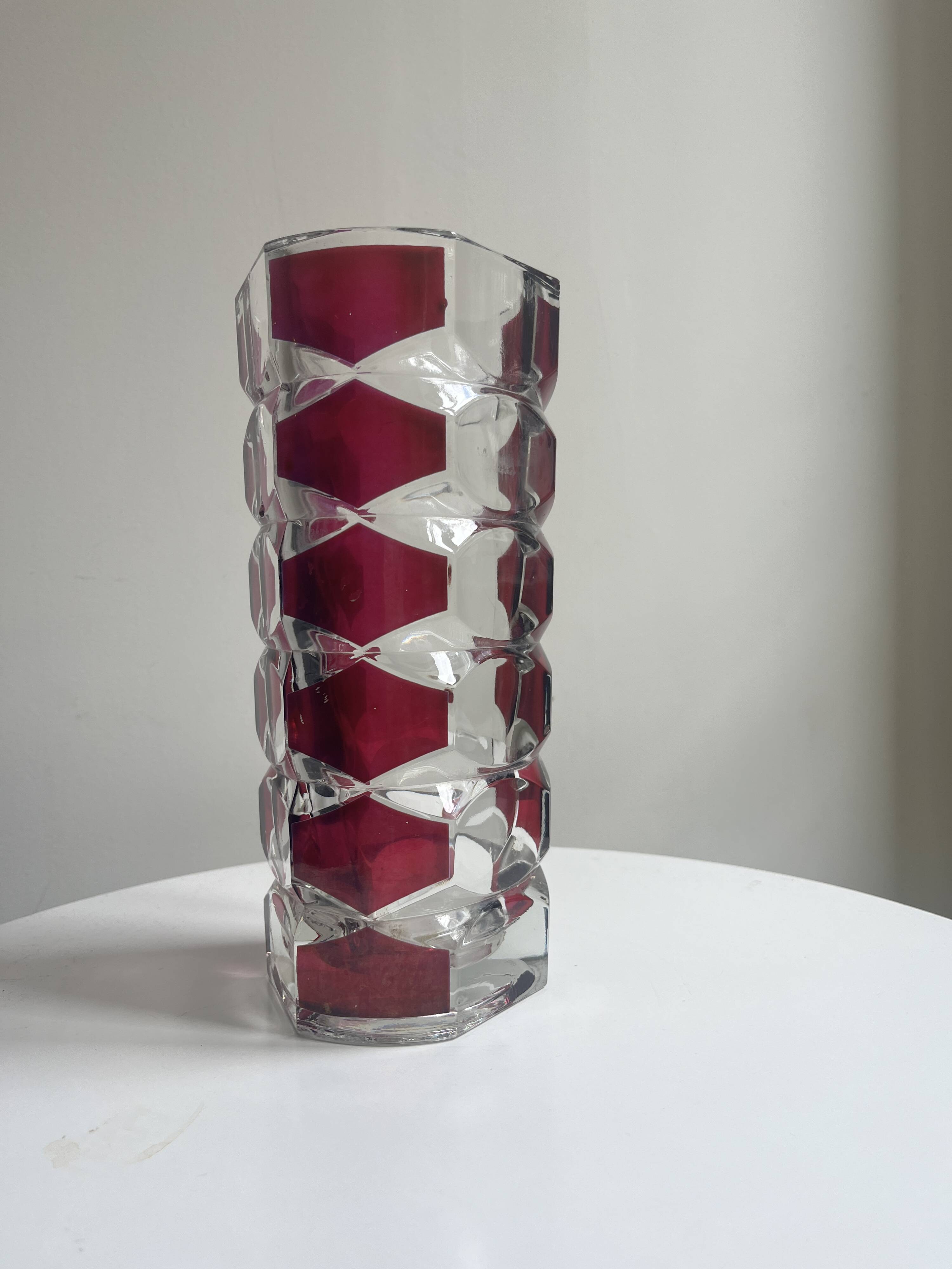 Luminarc vase with burgundy geometric patterns, France 1970