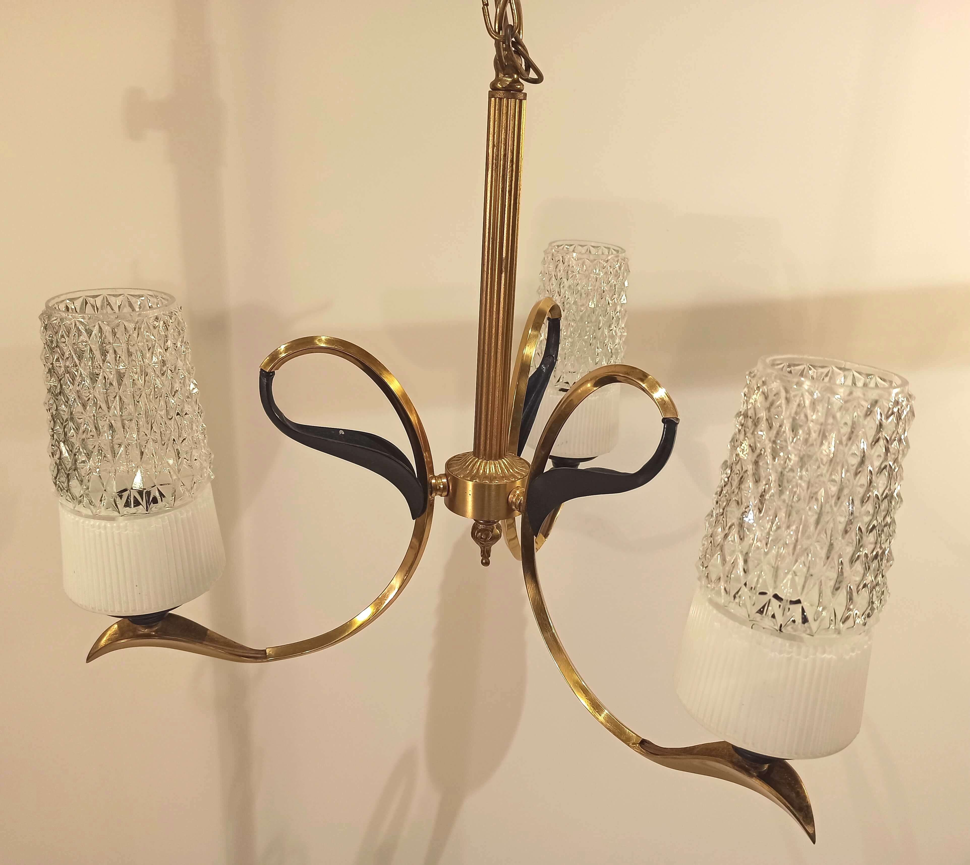 Vintage chandelier 3 burners brass gilded globes opaline glass white striated