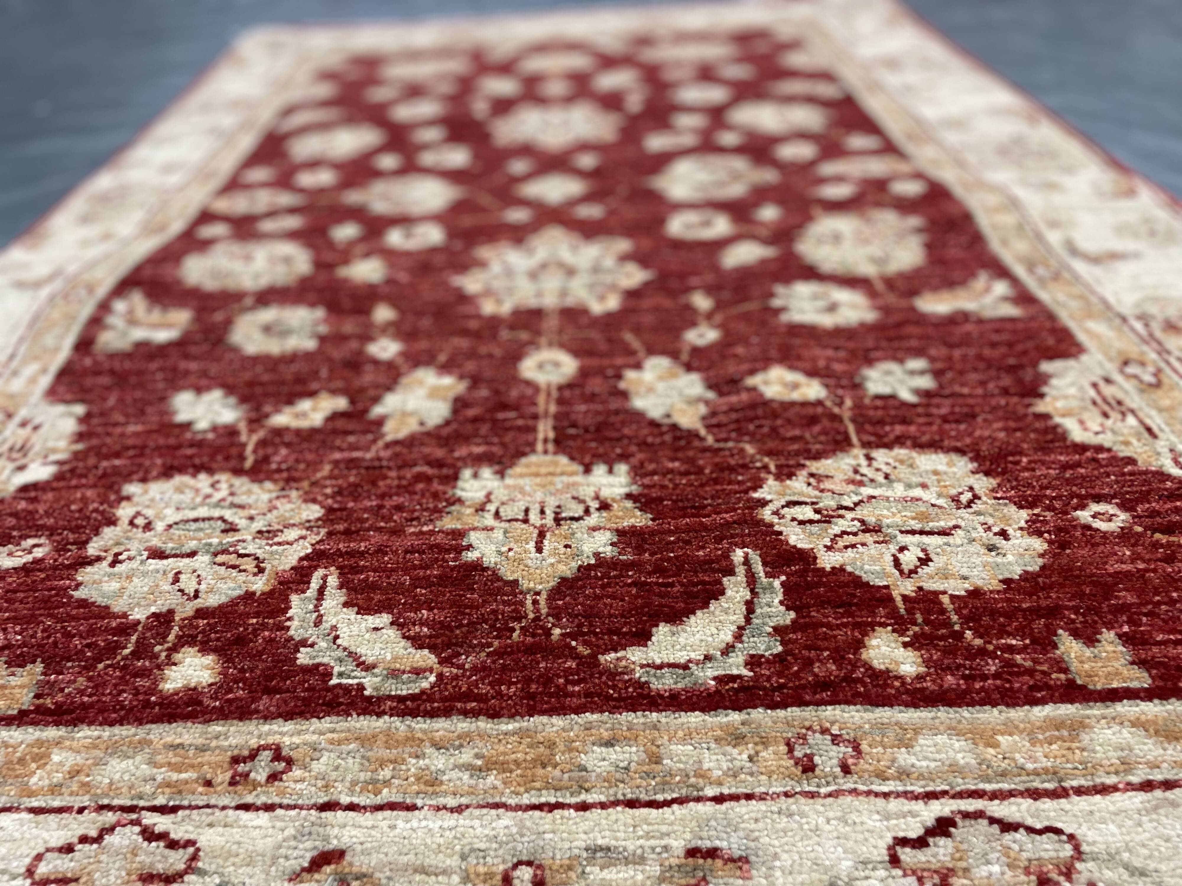 Handmade Wool Red Rug, Floral Oriental Carpet for Living Room 152x100cm