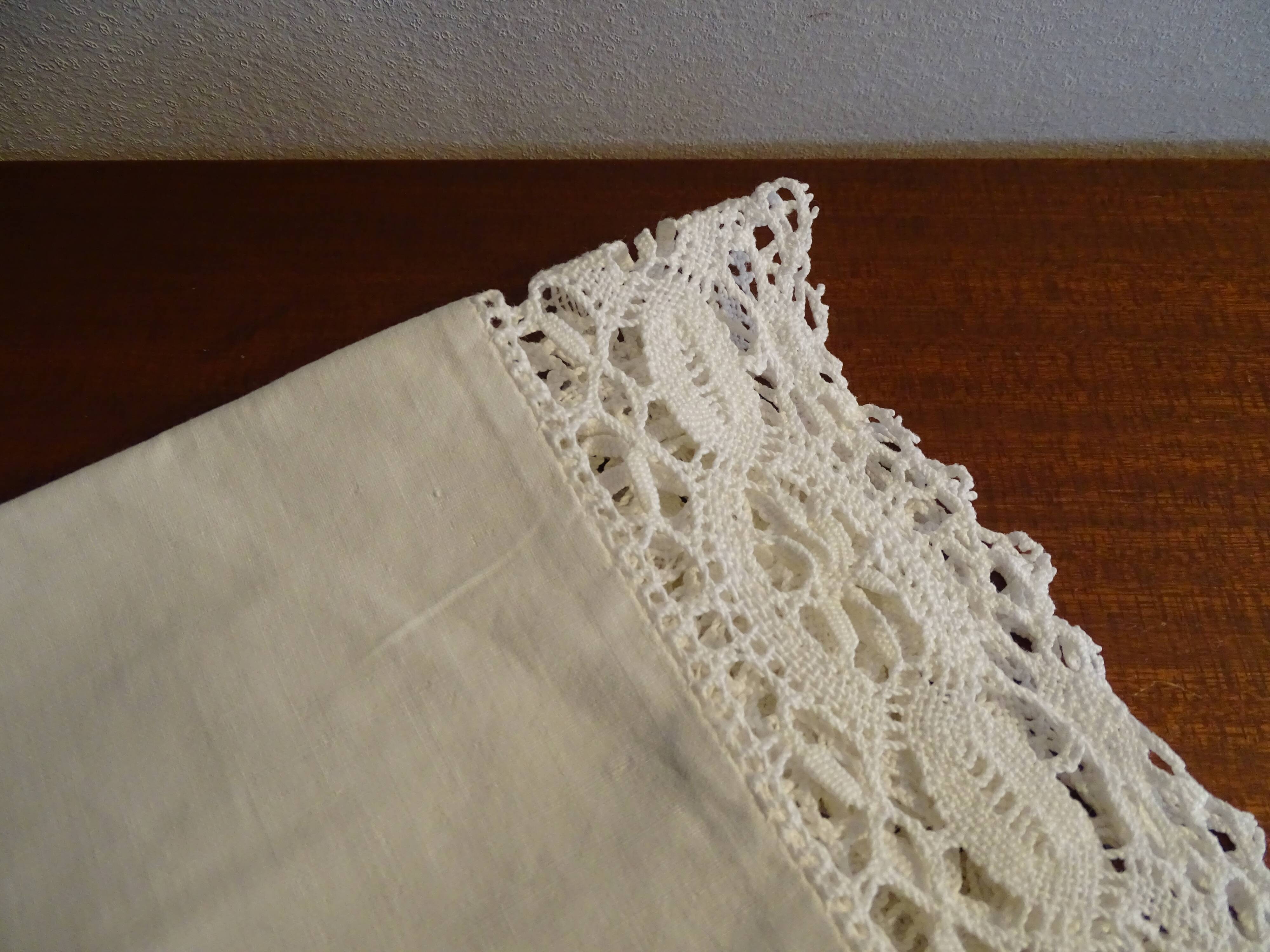 Lot 2 pillowcases embroidered and monogrammed MB old cotton 70 x 75