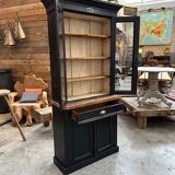 Small showcase early 20th century