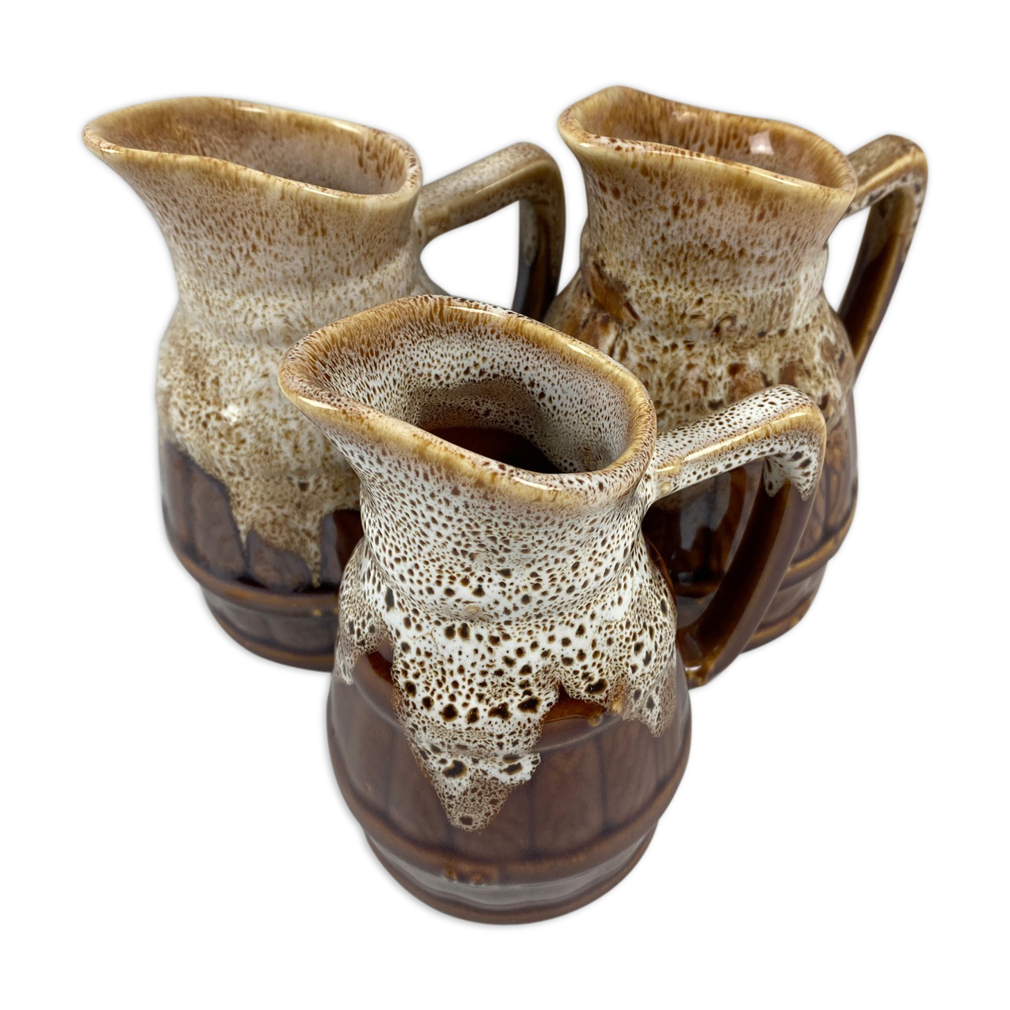 3 pichets à vin en céramique brune