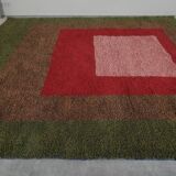 Pure wool rug, handwoven, authentic artisanal.