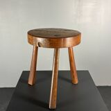Tabouret de ferme rustique français massif de style brutaliste des années 1950