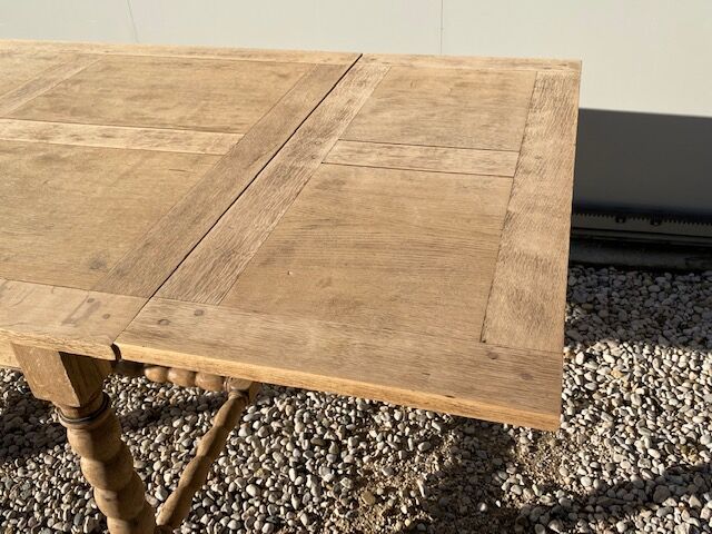 Farmhouse table with extensions up to 223 cm