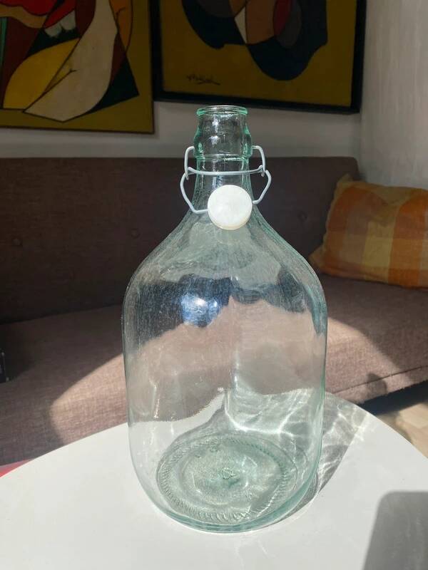 Transparent glass bottle