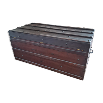 Vintage transport trunk