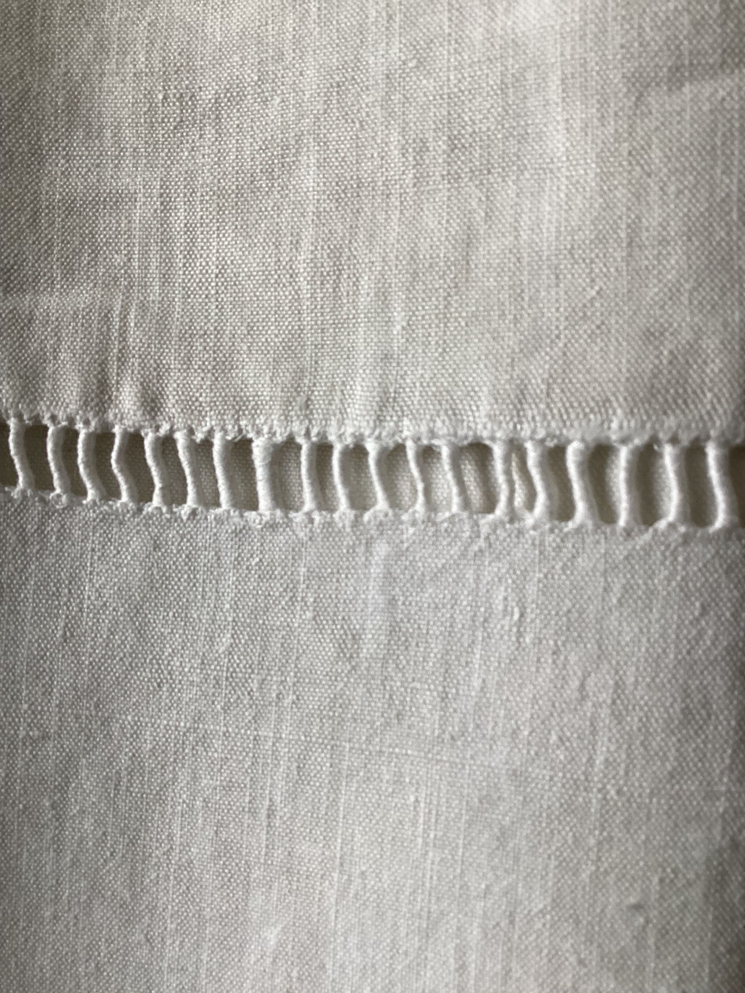 Old wool/cotton sheet dimensions: height -260cm- width -225cm-