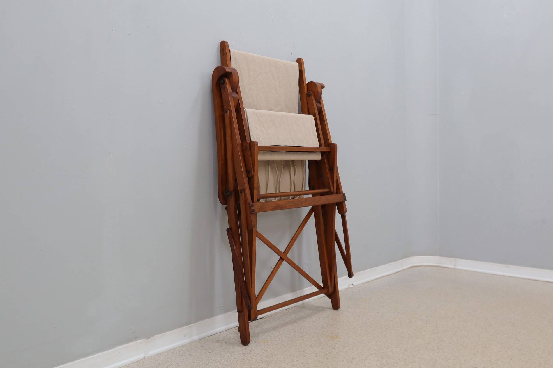 Mid century F.lli Castelli folding deck chair 1940s