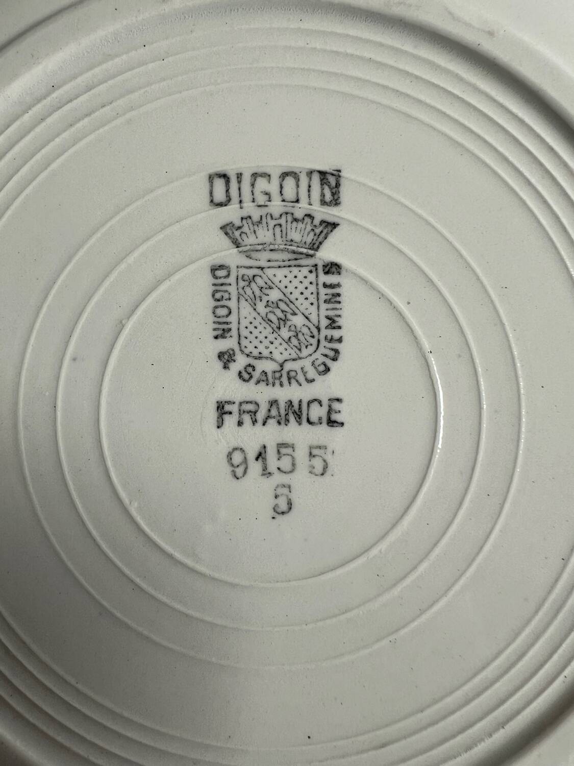 Digoin & Sarreguemines France Plate