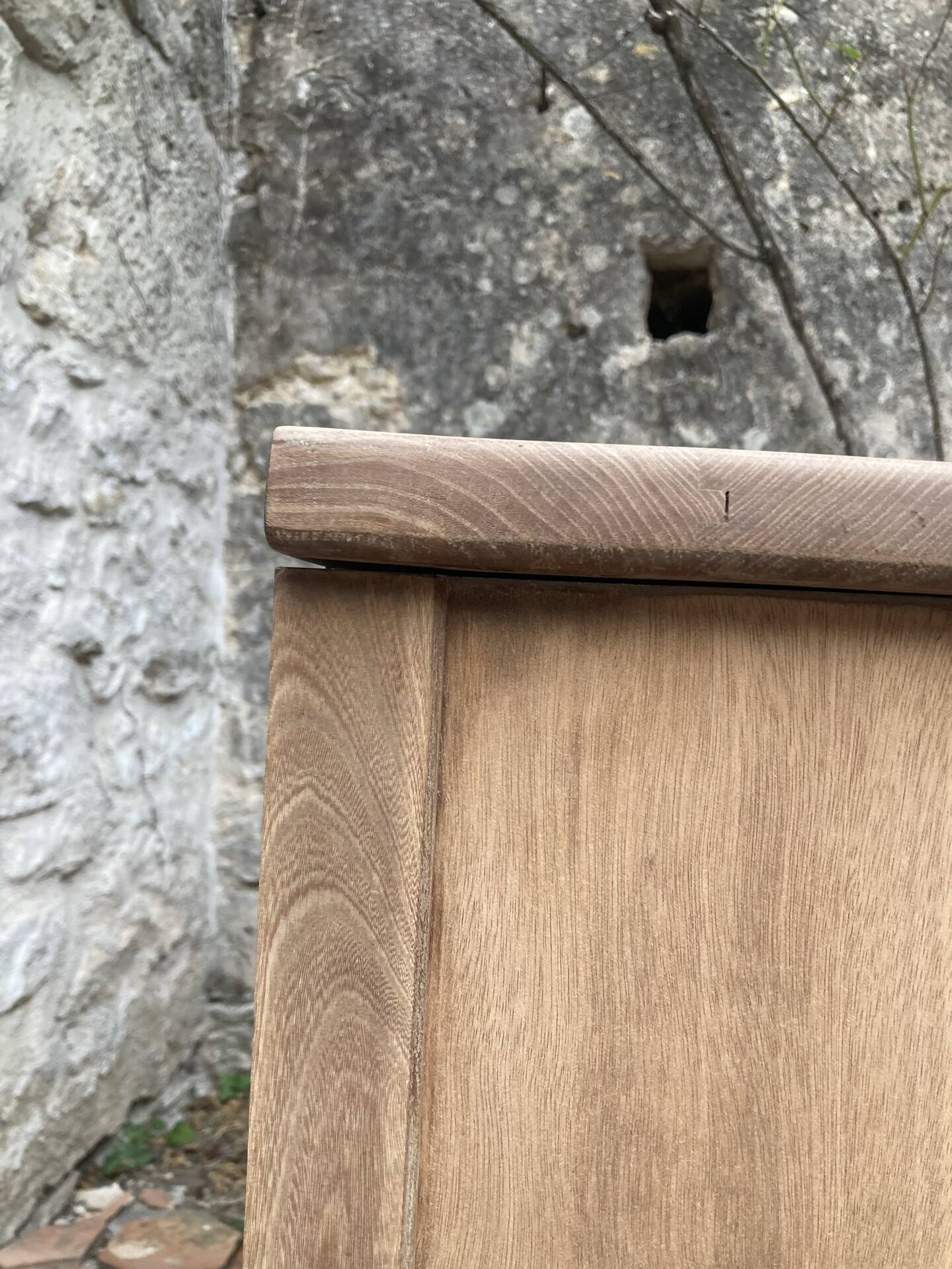 Petit buffet ancien en bois 