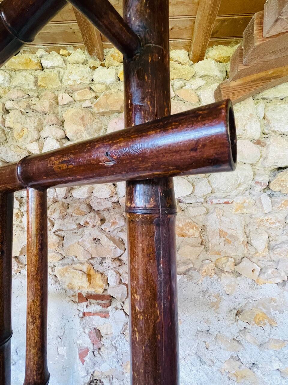 Vestiaire d’entree vintage en bambou avec miroir circa 1920’s