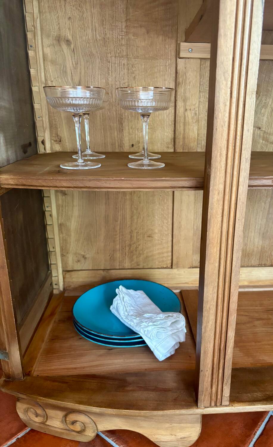 Buffet art déco en chêne massif