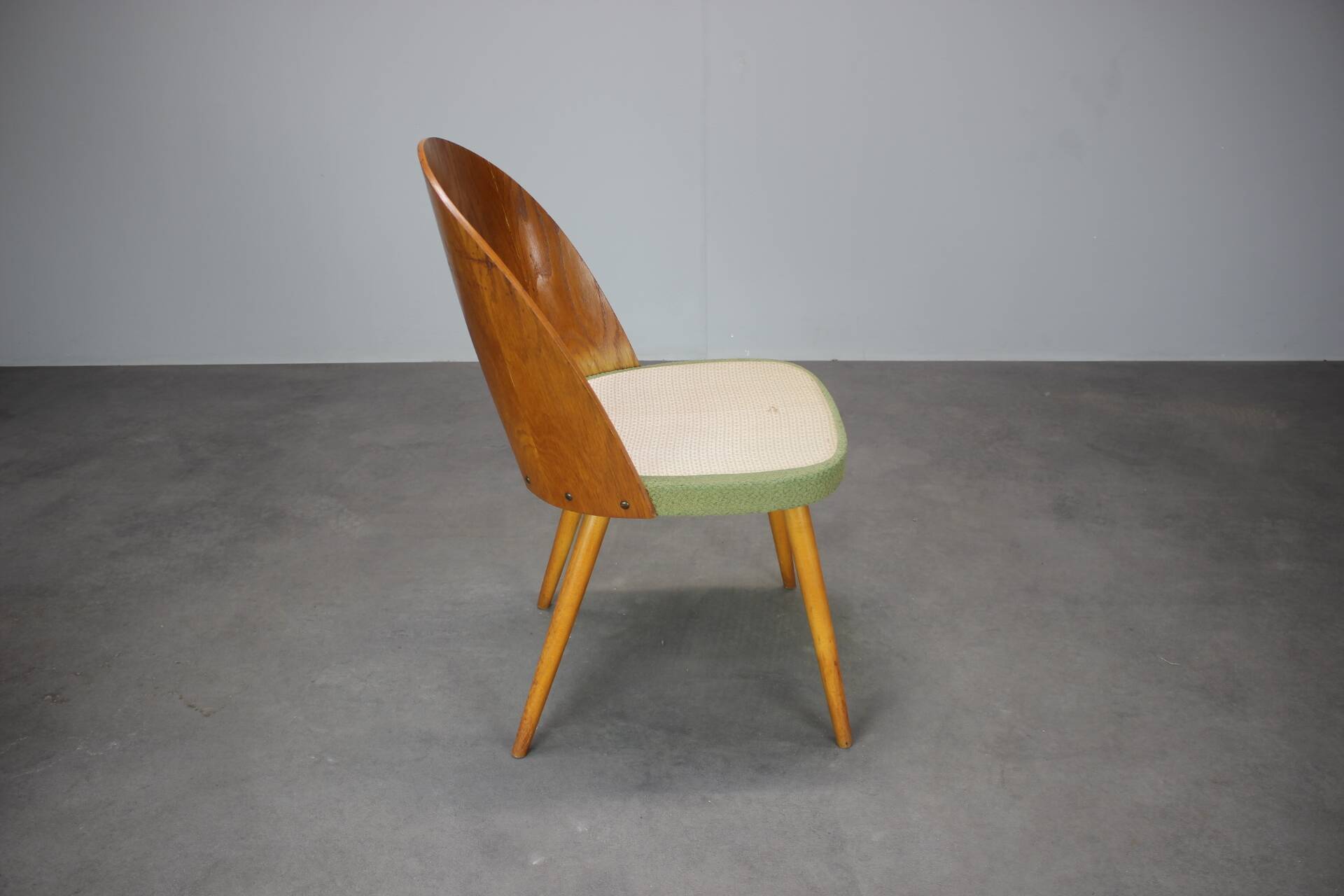Chair by Antonín Šuman for Tatra Nábytok, Czechoslovakia, circa 1960