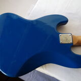 Bass guitar "Stringer"