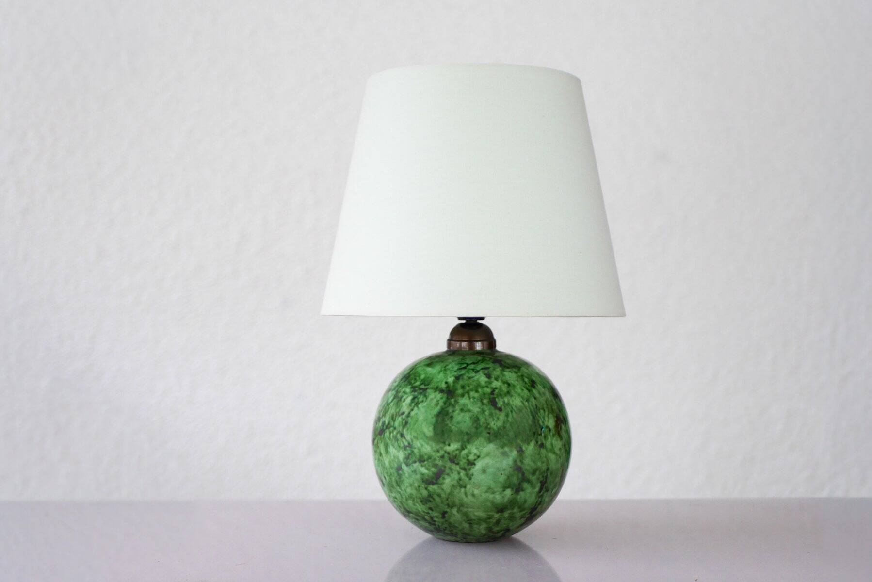 Scandinavian Art Deco table lamp in ceramic by Erik Mornils for Nittsjö, 1930s
