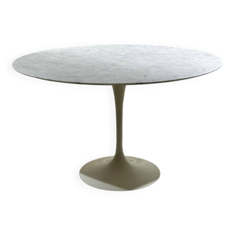 Knoll marble table 120cm