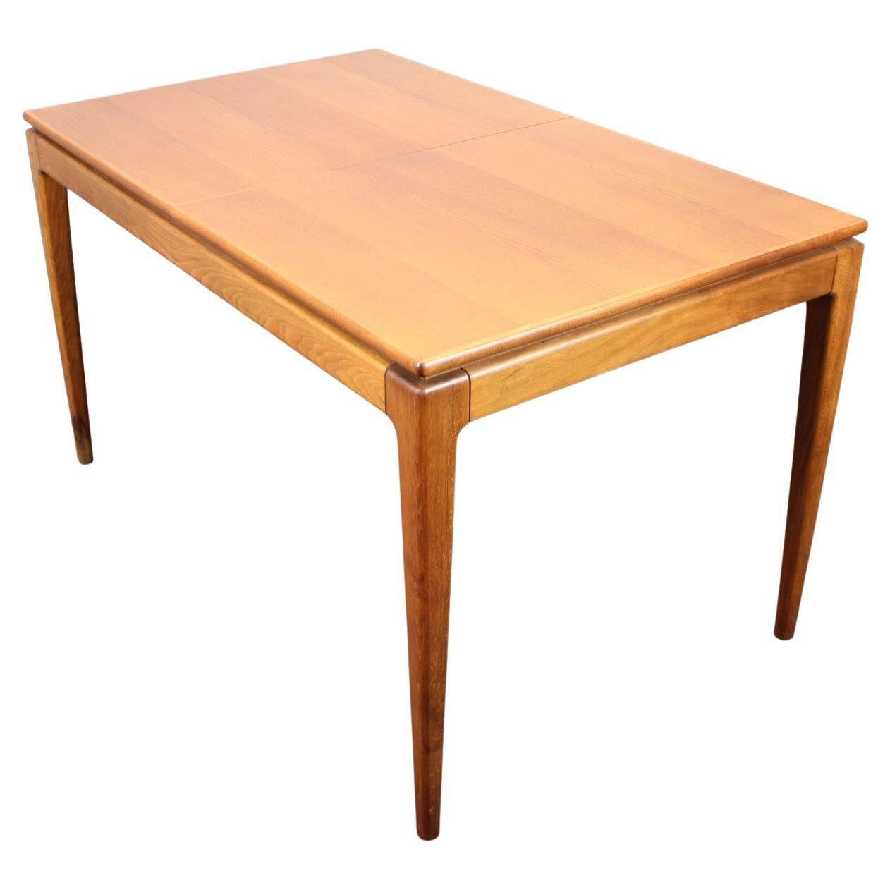 Extendable dining table by Dřevotvar, 1970s