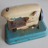 Toy old sewing machine Cousette, vintage 60s
