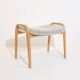 Fauteuil vintage Swedese Lamino et repose-pieds en peau de mouton grise