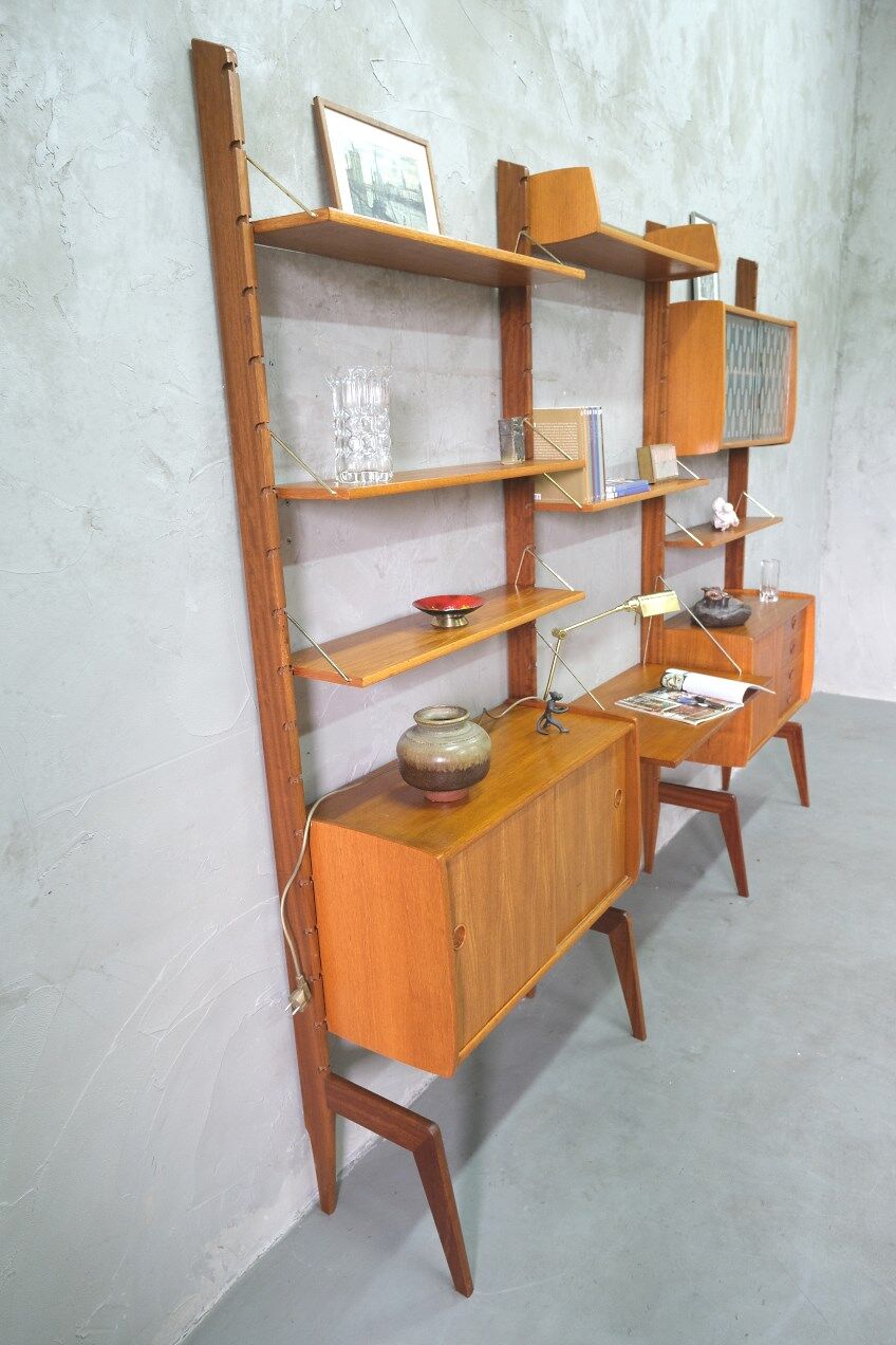 Mid-Century Modular Teak Free-Standing Wall Unit with Desk by John Texmon for Blindheim Mobelfabrik,