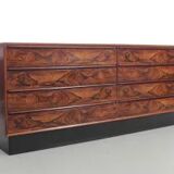 Scandinavian chest of drawers with 8 drawers in Rio rosewood