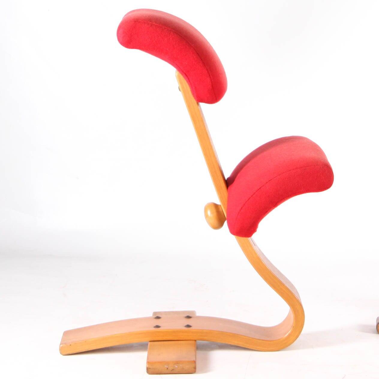 Duo of seats by Peter Opsvik