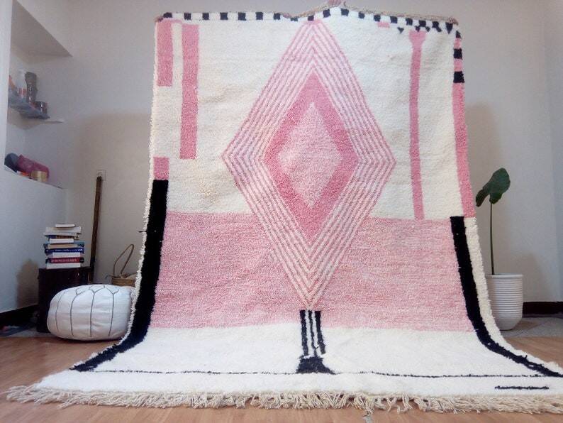 Handwoven Moroccan rug pink - colourful pattern - wool - 305 x 205 cm