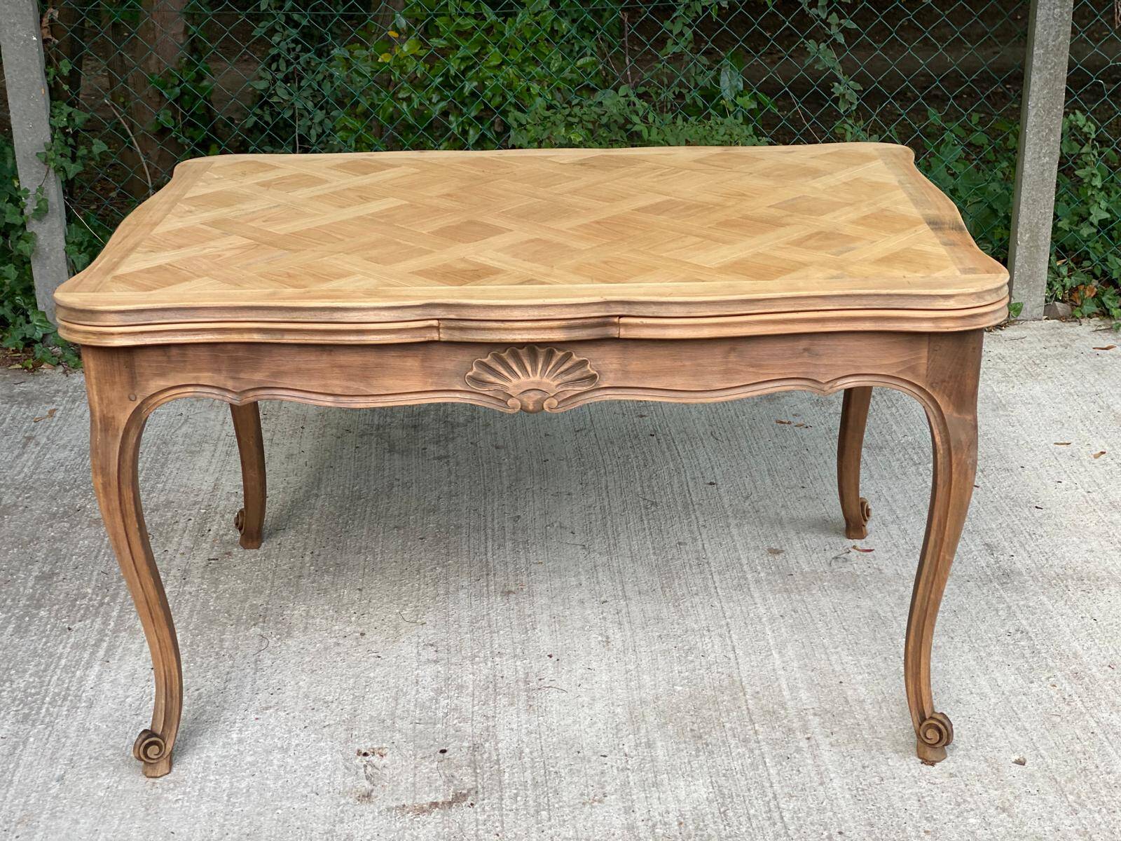 Louis XV extendable dining table, 18th century, renovated in solid oak 230cm