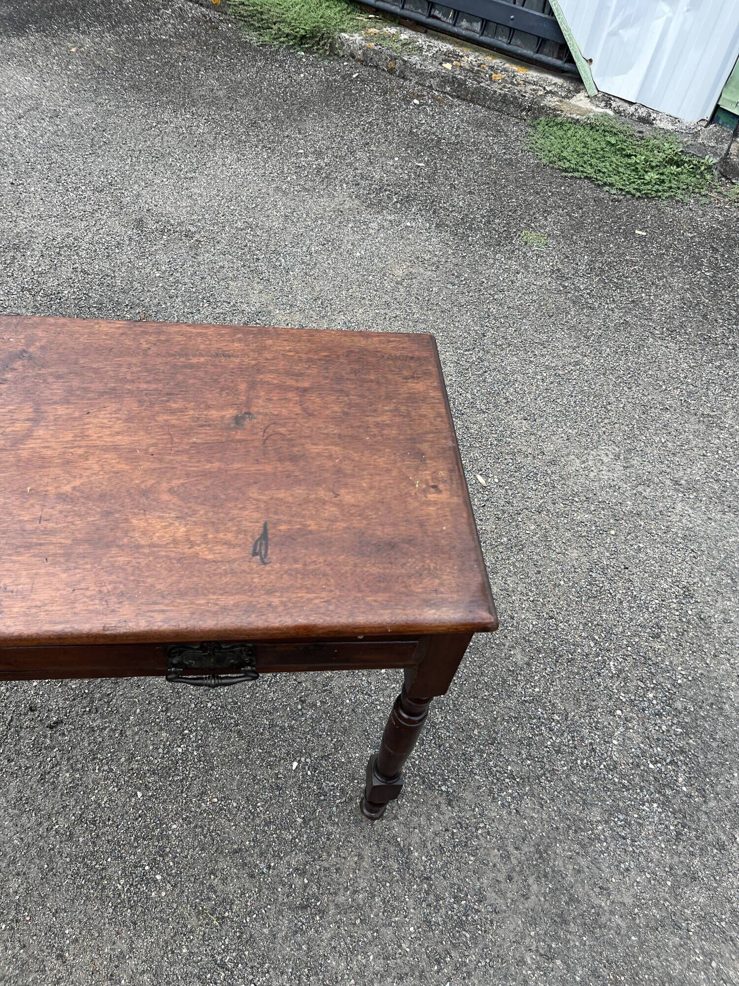 Antique English-style wooden work table - Desk or table