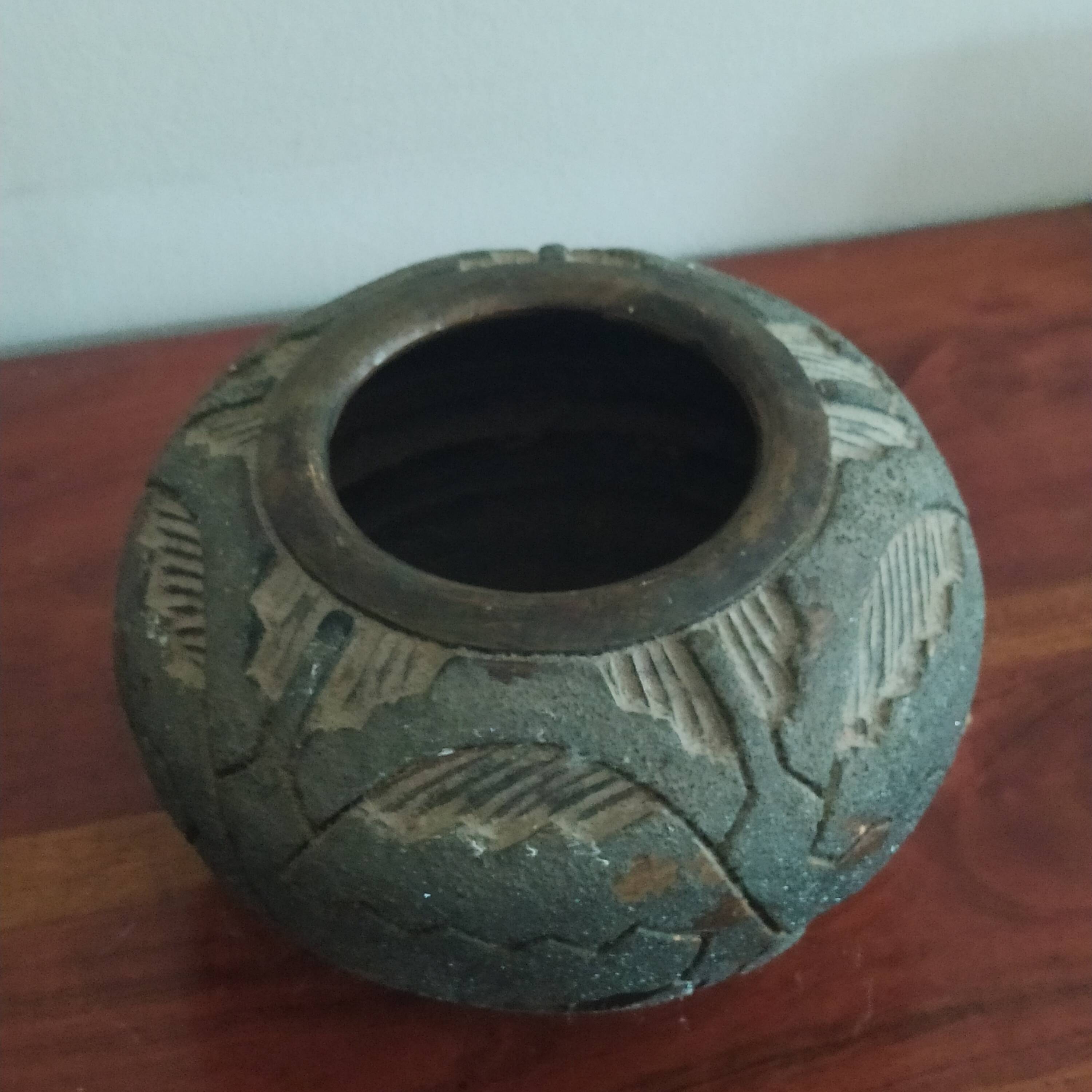 Brazilian pottery ball vase from Oyapock
