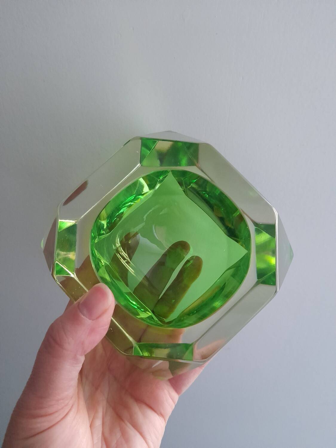 Cendrier ou vide poche en verre de Murano Sommerso
