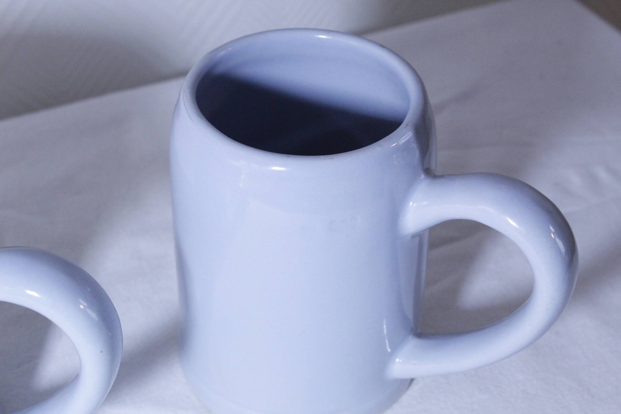 Set of 2 stoneware tankards / mugs 50cl light blue