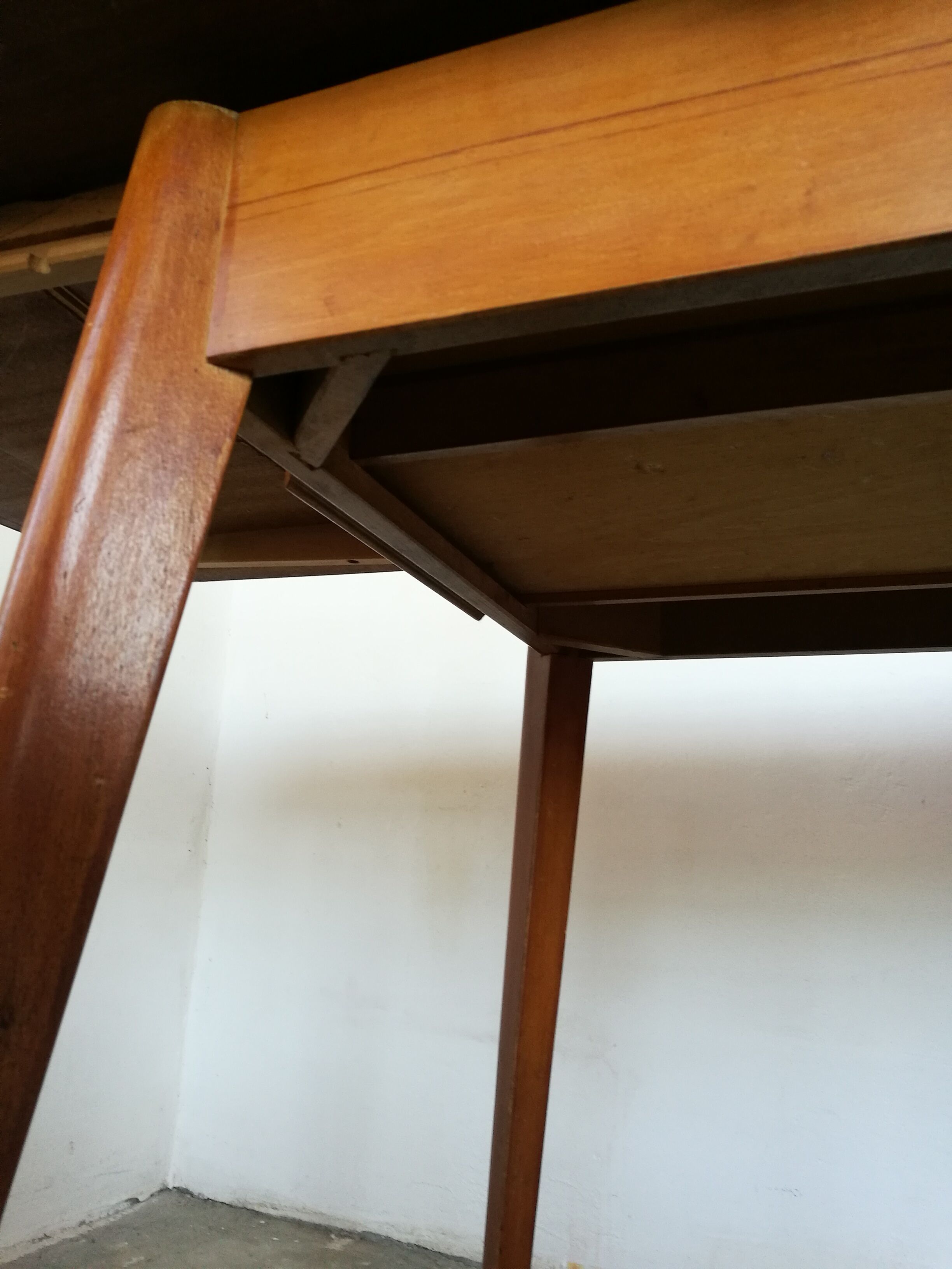 Vintage table foot compass, with extensions