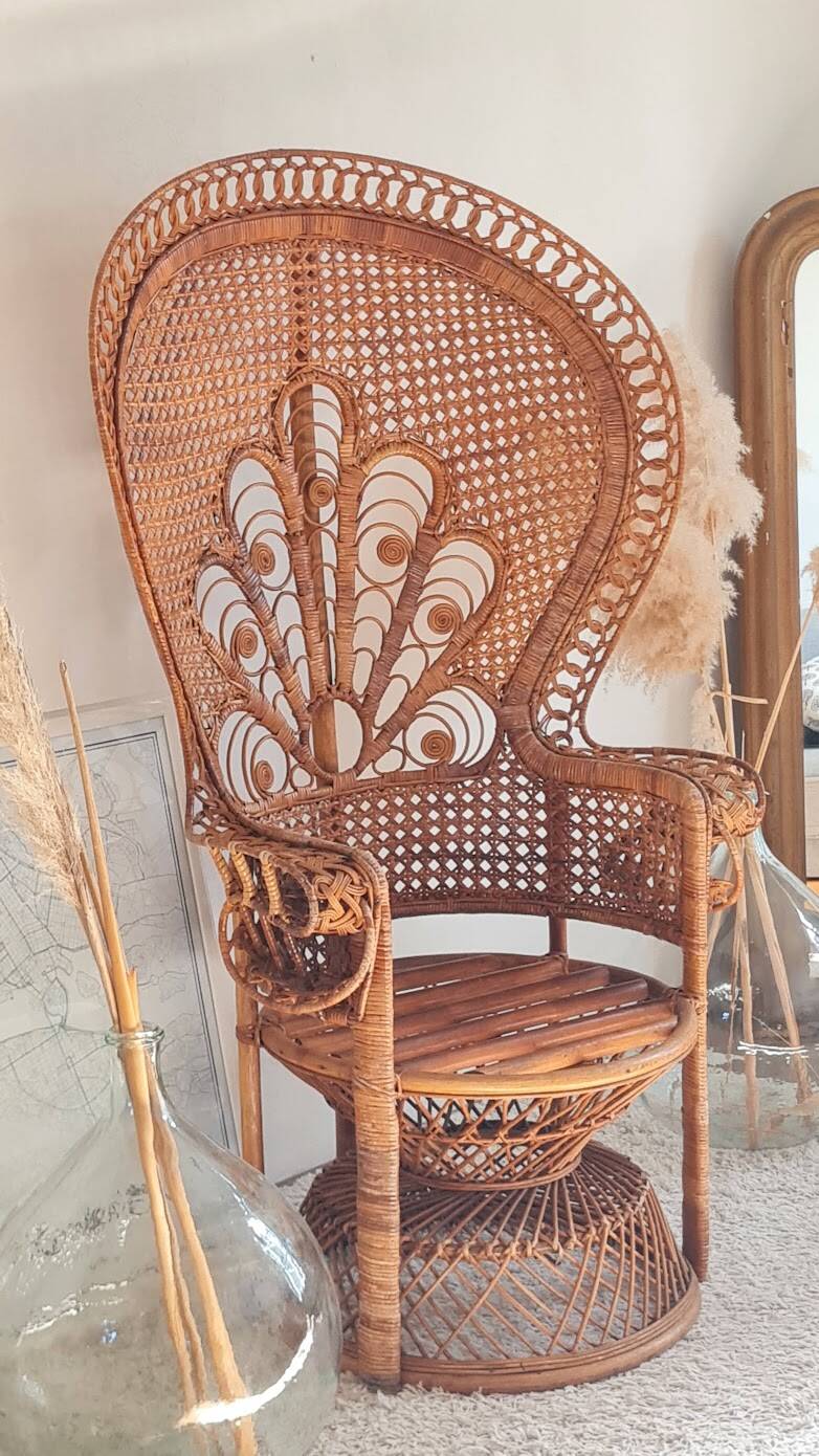 Emmanuelle chair Peacock vintage rattan