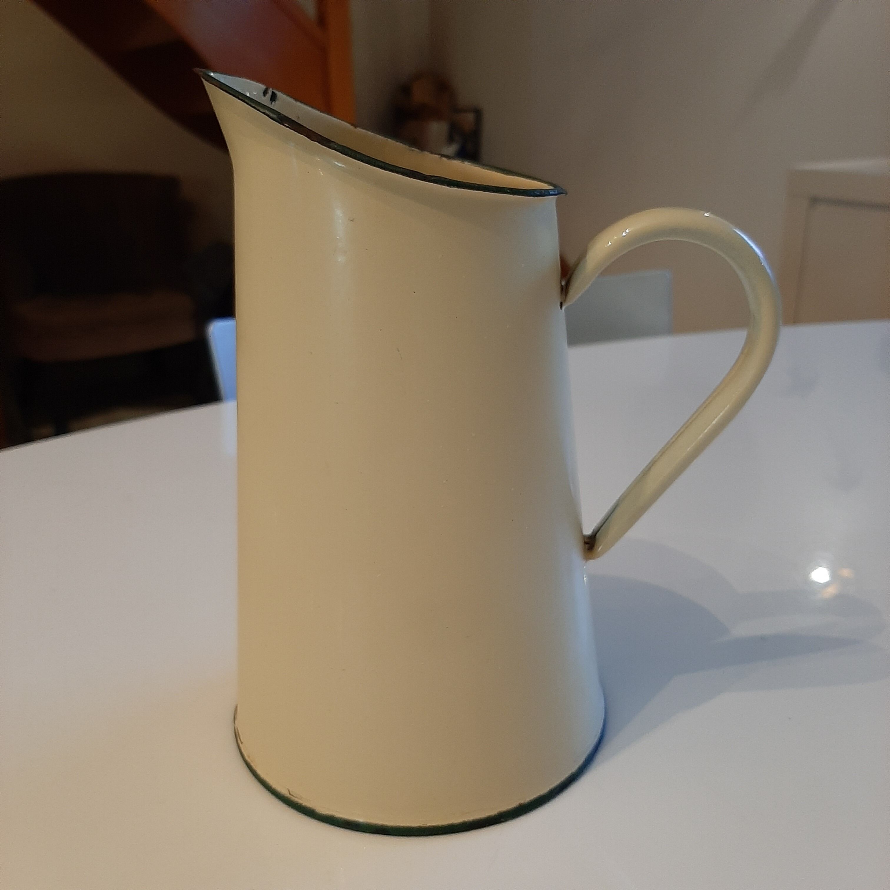 Broc enamelled sheet metal