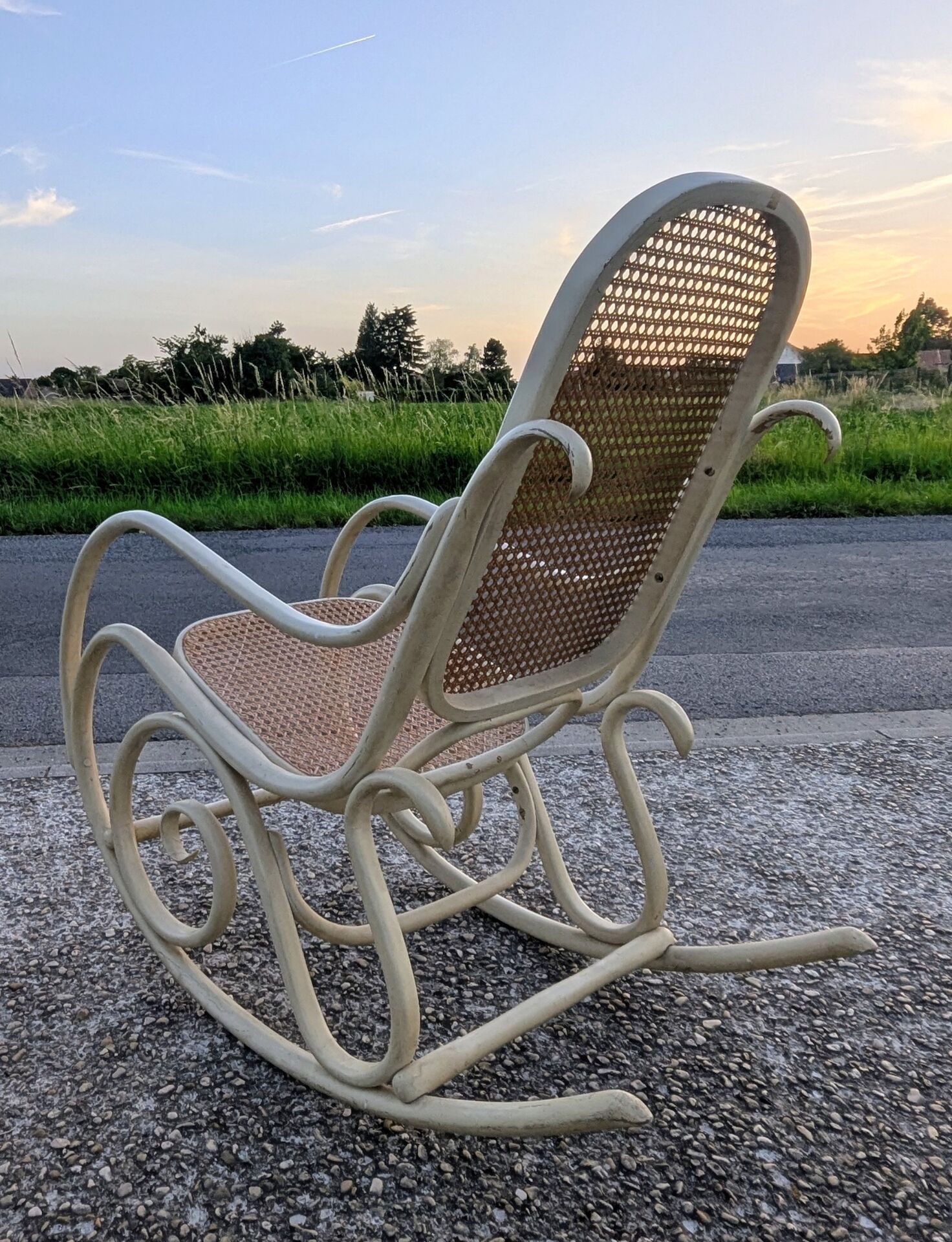 Vintage Thonet rocking chair