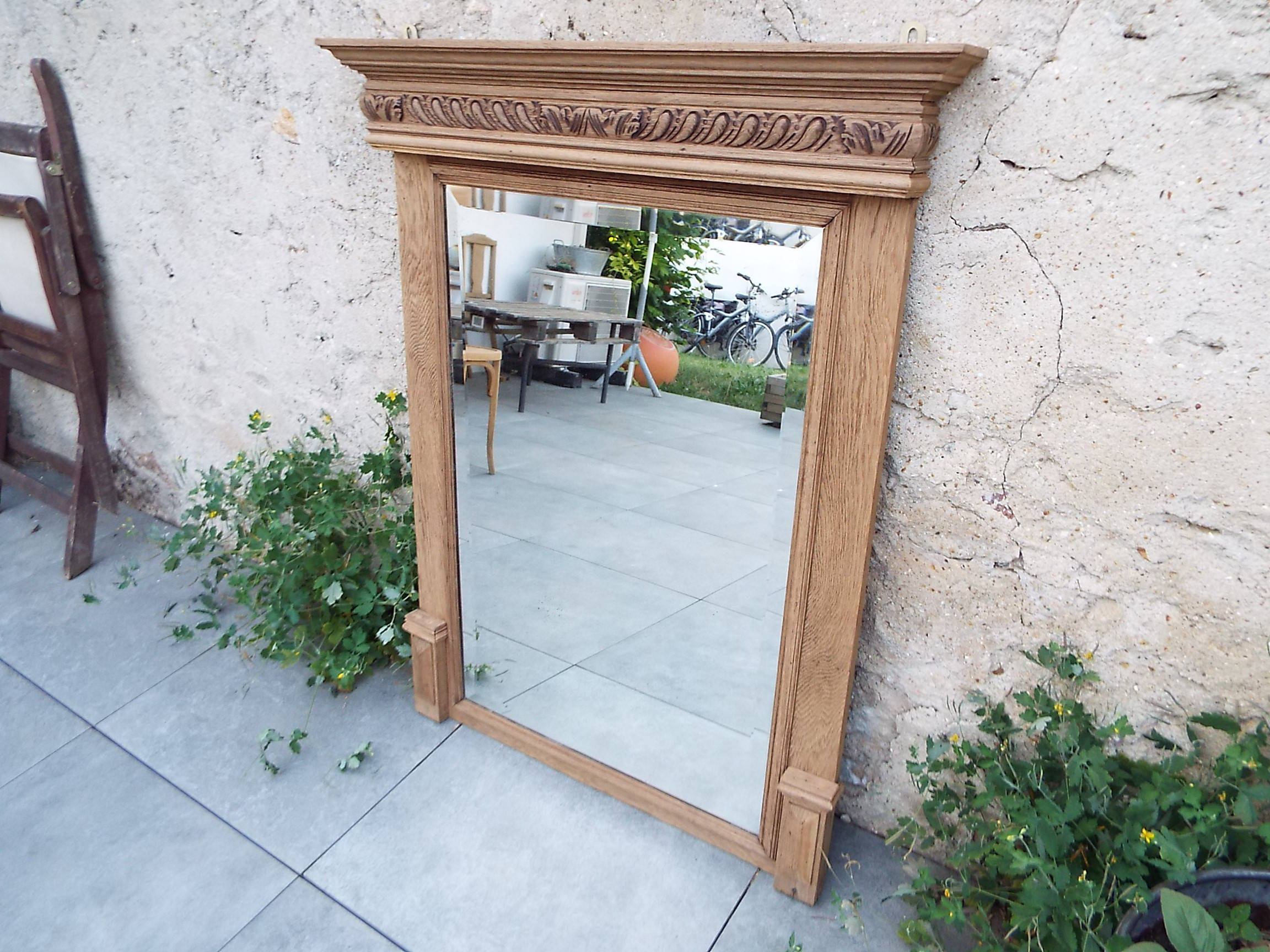 Old mirror henri ii light