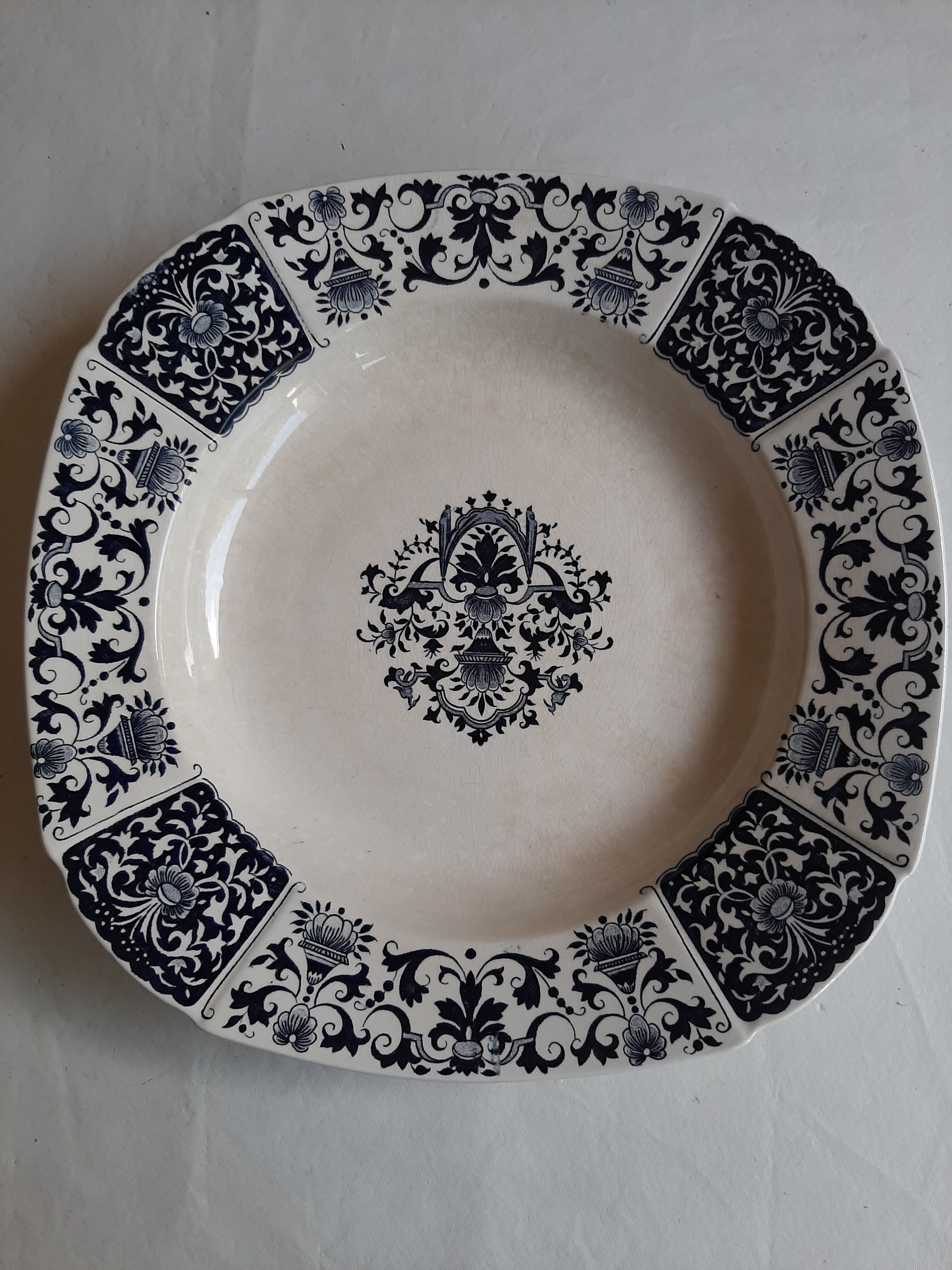 Gien Ibis blue square earthenware dish