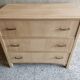 Commode 3 tiroirs rénovée pour chambre d'enfant