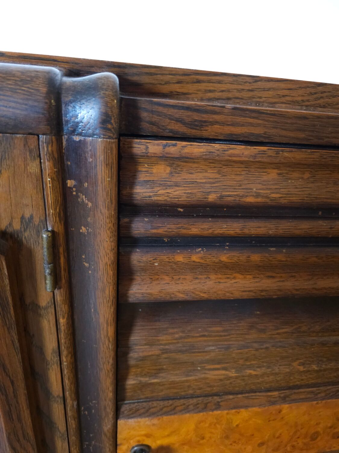Enfilade Art-Déco en chêne et loupe d'orme