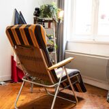 Camping deck chair