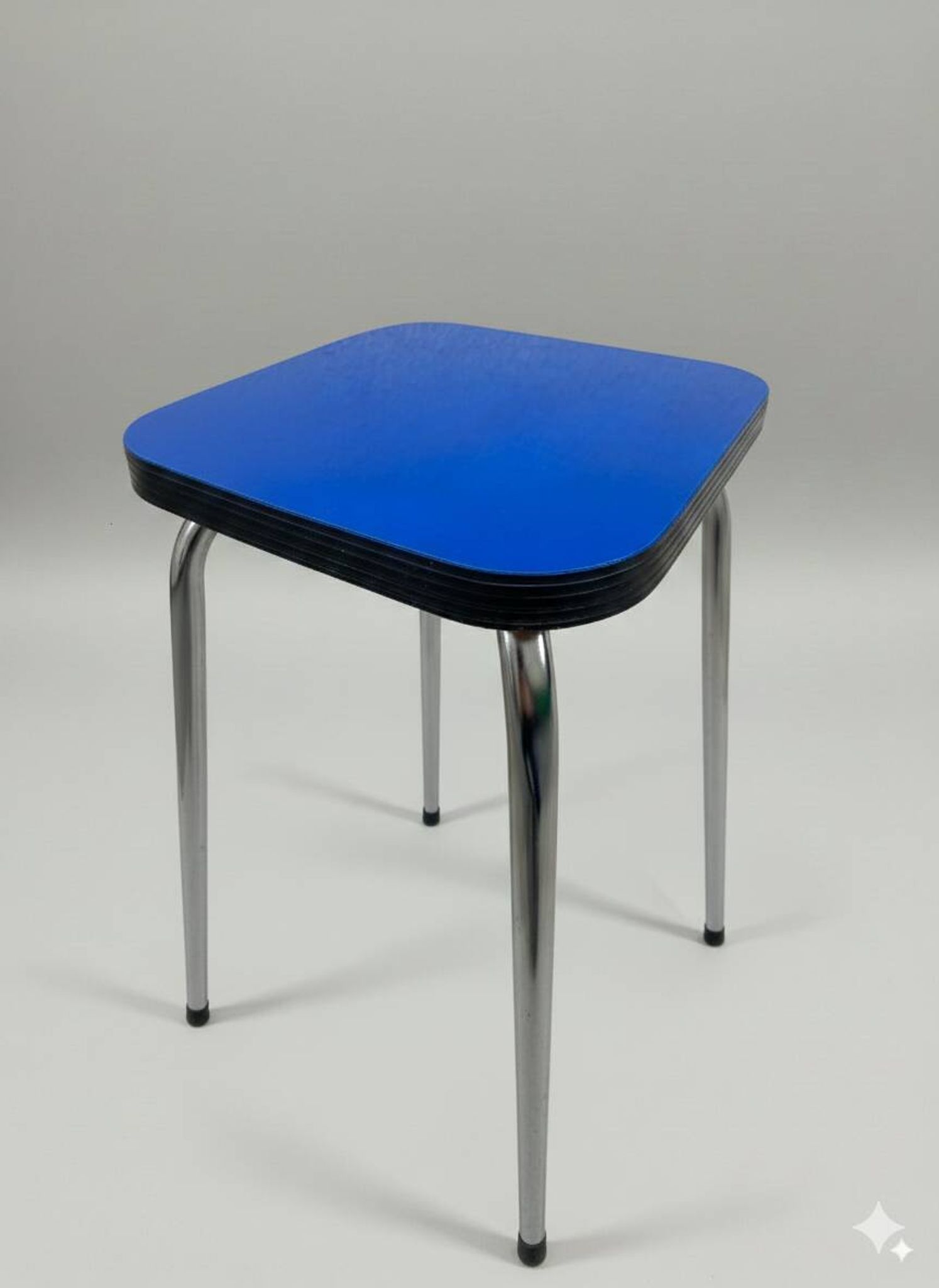 Tabouret vintage en chrome et formica bleu Klein, restauré