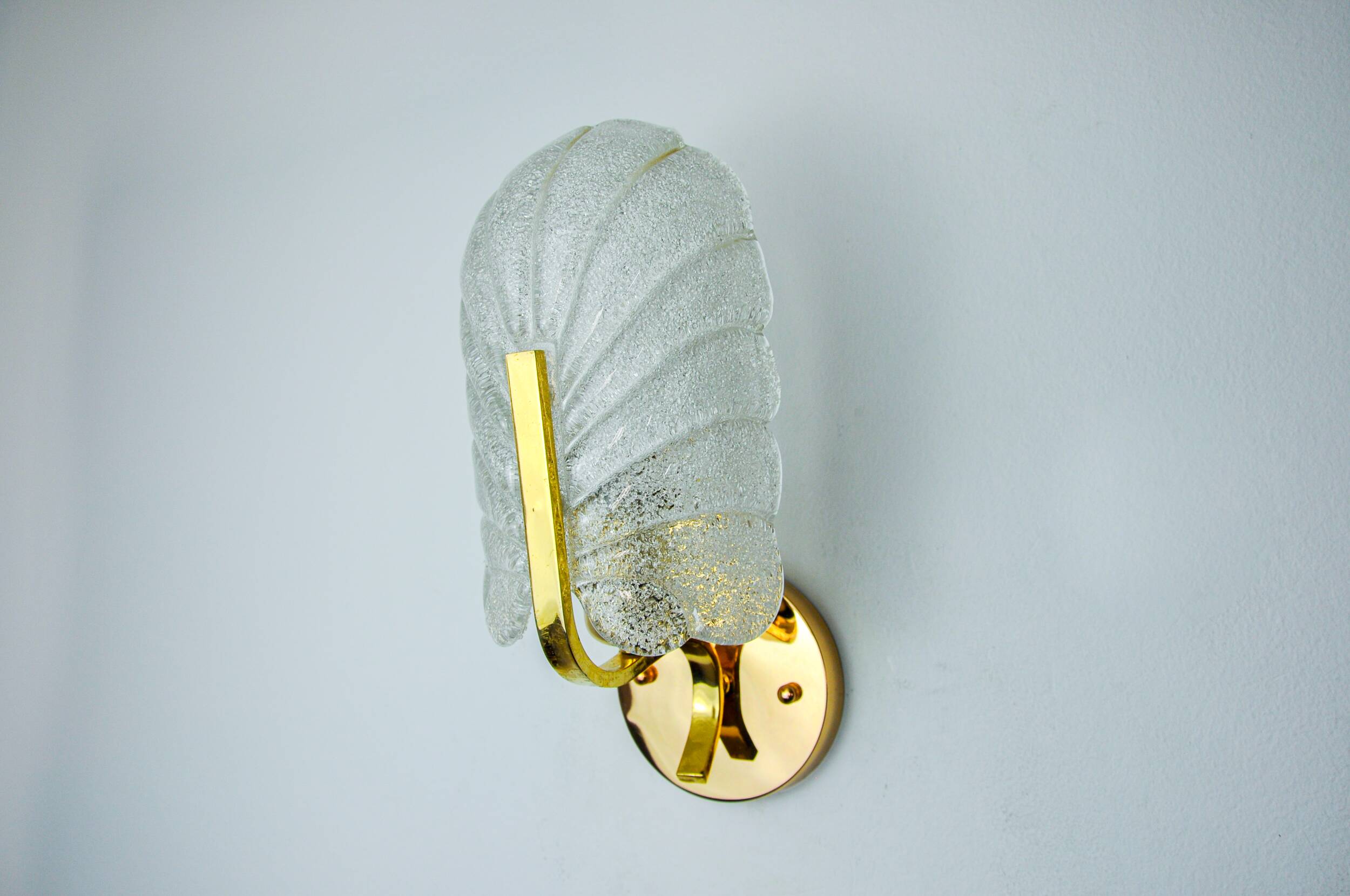 "Leaf" wall lamp by Lyfa, frosted Murano glass, Germany, 1970