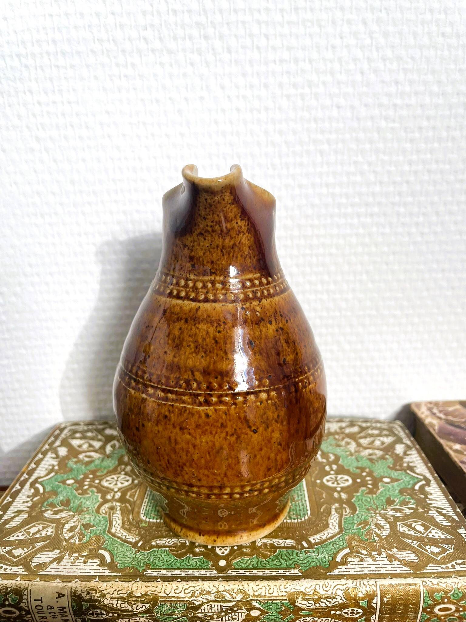 Small jug / glazed stoneware carafe