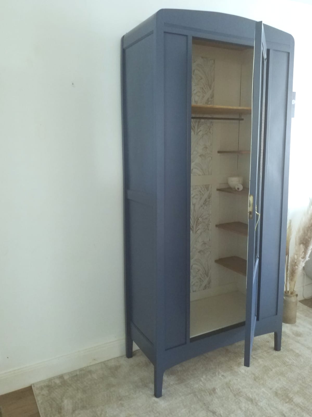 Armoire parisienne