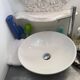 Meuble de salle de bain en bois style provençal avec vasque