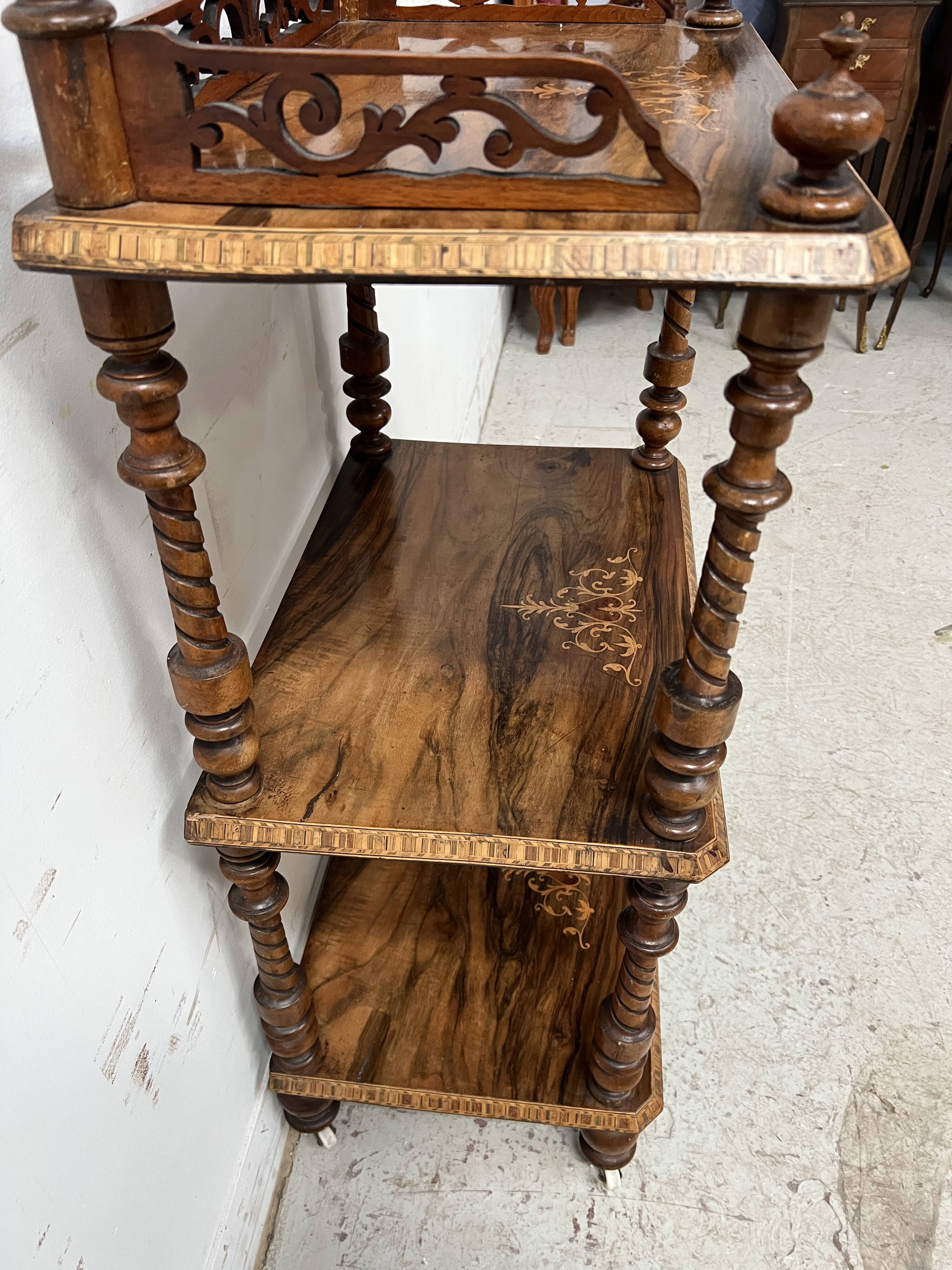 Napoleon III display stand in marquetry mahogany, 19th century.